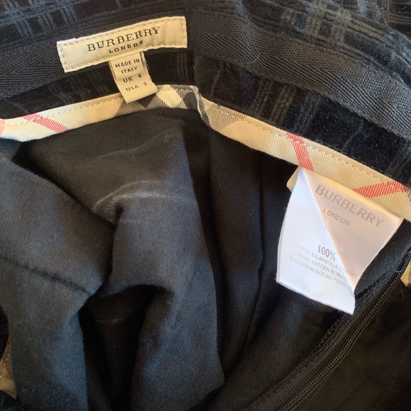 Burberry London plaid velvet miniskirt size 4 - Picture 3 of 3